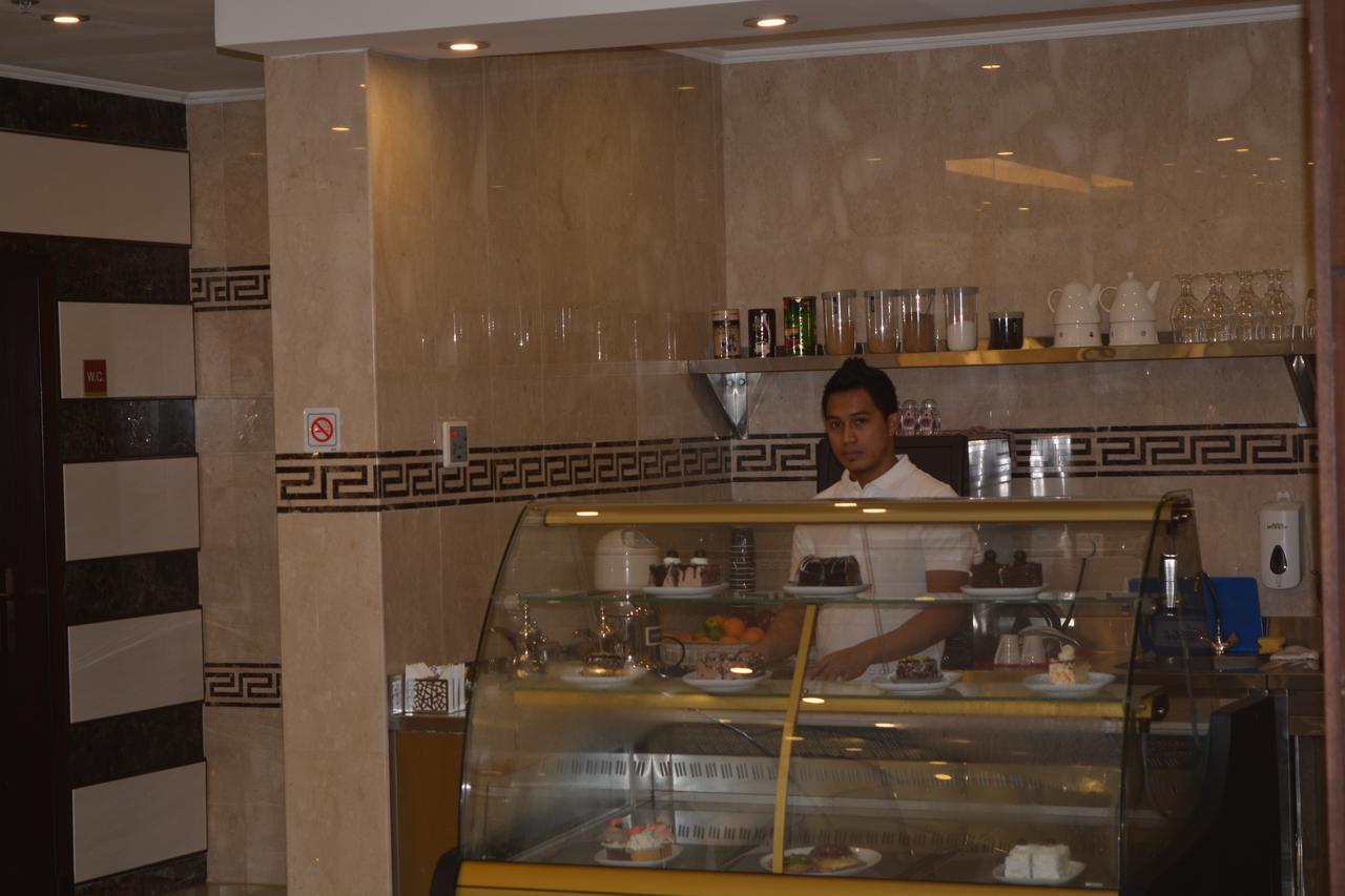 Diamond Suites Nadinah Ngoại thất bức ảnh